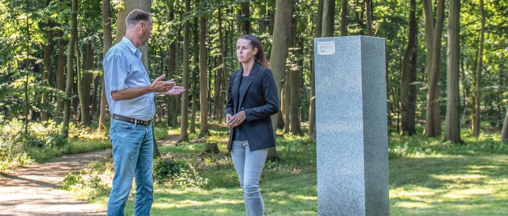 Die Friedhöfe der Landeshauptstadt bieten eine Vielfalt an Bestattungsmöglichkeiten, welche sich an den Wünschen und Bedürfnissen der Zeit orientieren.