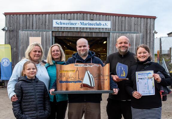 Nach der erfolgreichen Eröffnung der Segelsaison am 1. Mai folgte am 17. Mai die erste Regatta. Zum 35. Mal richtete der Schweriner Marineclub e.V. (SMC) die Marathonregatta aus.