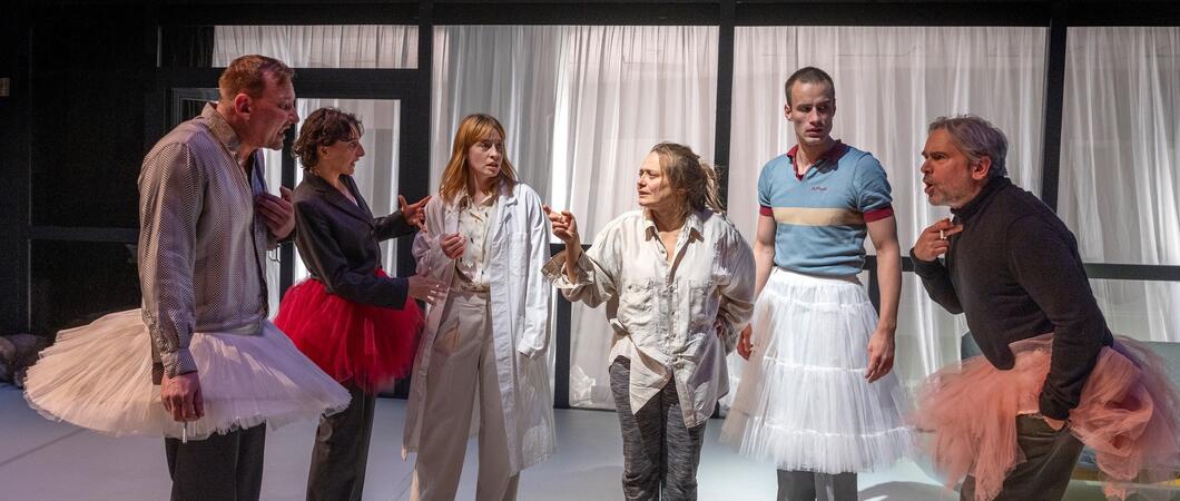 Die Podiumsdiskussion „Kreativität und Wahnsinn“ nimmt Bezug zur dänischen Autorin Tove Ditlevsen, deren Buch „Gesichter“ als Vorlage für das Theaterstück dient, Foto: Silke Winkler