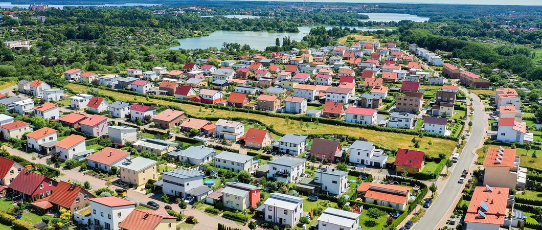 Seit 1993 übernimmt die LGE Mecklenburg-Vorpommern GmbH Verantwortung für die Stadterneuerung und -entwicklung im Land. Als Unternehmen der öffentlichen Hand ist sie ein verlässlicher Partner für Kommunen.