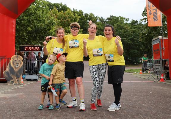 Das maxpress-/hauspost-Team beim Zoolauf 2023.