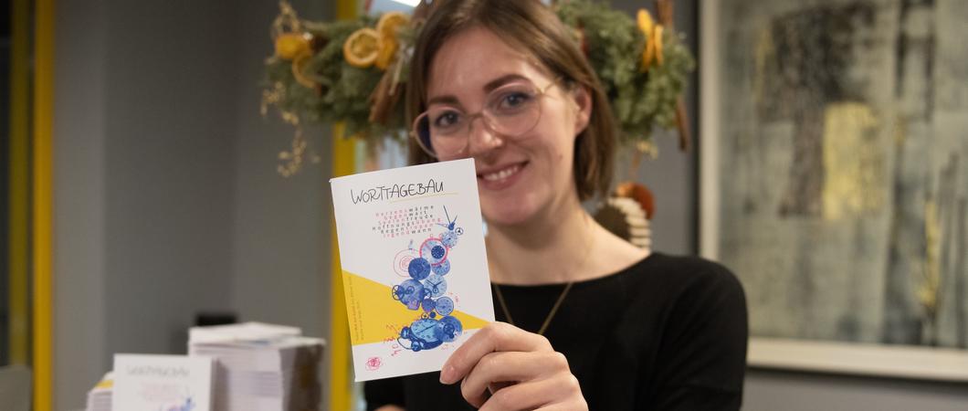 Ab sofort ist die achte Ausgabe des Lyrik-Heftes Worttagebau erhältlich, Foto: maxpress/Matti Kruck