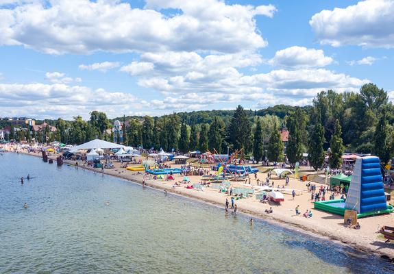 Am Zippendorfer Strand wartet ein abwechslungsreiches Programm für Musikfreunde, Sportbegeisterte, Neugierige sowie Groß und Klein.
