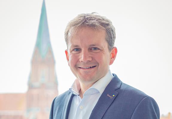 Die finanzielle Handlungsfähigkeit der Landeshauptstadt zu erreichen und den Schuldenberg der Stadt vollständig abzutragen – das ist das erklärte Ziel bis 2029