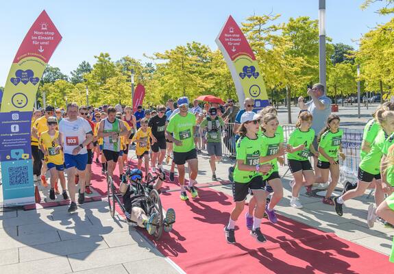 Beim Helios-Spendenlauf traten 178 Sportler an, Foto: maxpress
