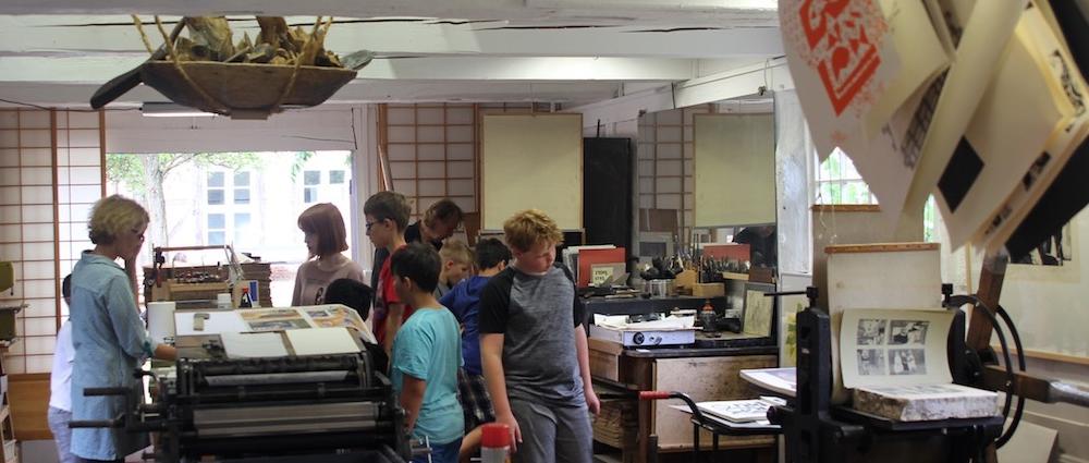 Das Kulturforum Schleswig-Holstein-Haus lädt Ferienkinder in der ersten Ferienwoche vom 22. bis 25. Juni 2020 zu kostenlosen Ferienworkshops ein.