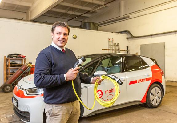 Für Andreas Lange gehört die E-Mobilität zum Unternehmen