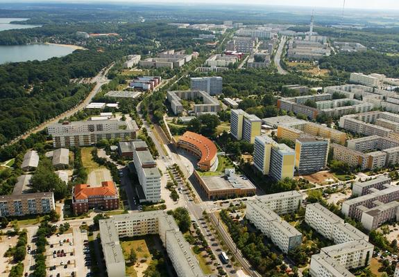 Die alternative Stadtteiltour startet an der Straßenbahnstation Keplerstraße, Foto: maxpress