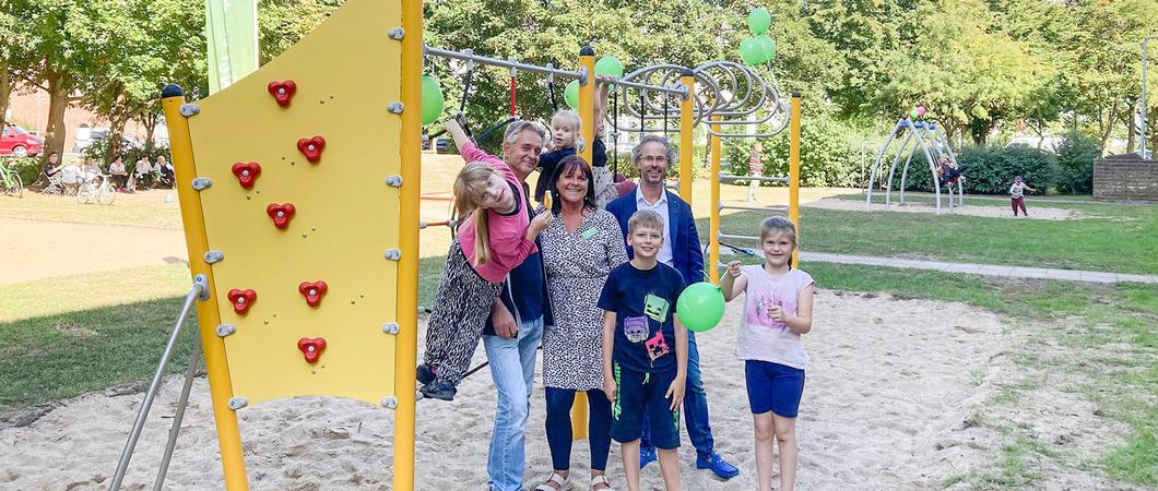 Viele gemeinsame Aktionen – wie die Bepflanzung von Innenhöfen – brachten WGS und Mieter zusammen. Das Ferienlager des Arbeitslosenverbandes, welches die WGS seit vielen Jahren unterstützt, fand nach zwei Jahren coronabedingter Pause endlich wieder statt