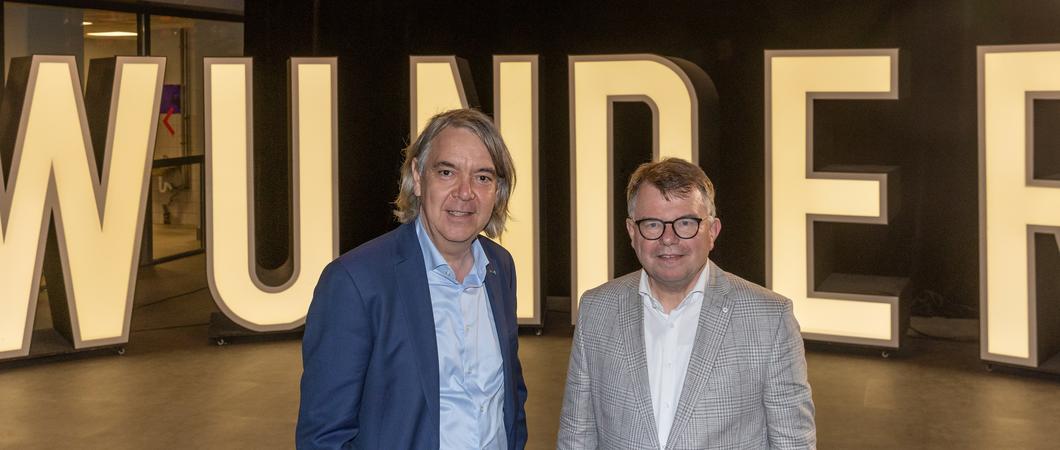 Rund 93.800 Besucherinnen und Besucher kamen 2022 zu den ca. 450 Vorstellungen und Konzerten des Mecklenburgischen Staatstheaters in Schwerin, Parchim und auf Abstechern.