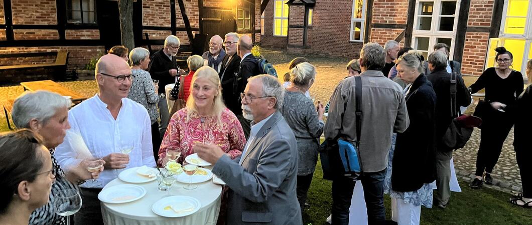 Beim Netzwerktreffen im Kulturforum Schleswig-Holstein-Haus kamen Aktive aus den Kunst- und Kulturvereinen zusammen, Foto: LHS