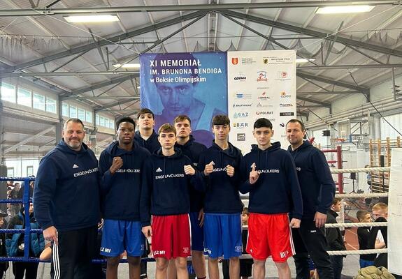 Mit viermal Gold und zweimal Silber sind die Box-Junioren aus Mecklenburg-Vorpommern, darunter sechs Athleten vom BC Traktor Schwerin, vom Brunona-Bendiga-Memorial, einem internationalen Nachwuchs-Turnier im polnischen Gdynia, zurückgekehrt.