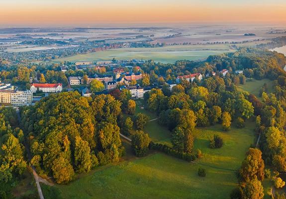 Die Helios Kliniken Schwerin bitten weiterhin darum, von nicht unbedingt nötigen Besuchen im Krankenhaus abzusehen.