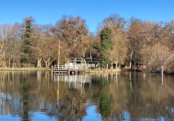 Mit dem Fahrgastschiff vom Freilichtmuseum in Mueß auf die Insel Kaninchenwerder übersetzen, dort bei einer Tasse Kaffee die Natur genießen oder mit dem Ranger die Insel besuchen, dieser Traum kann schon bald in Erfüllung gehen.