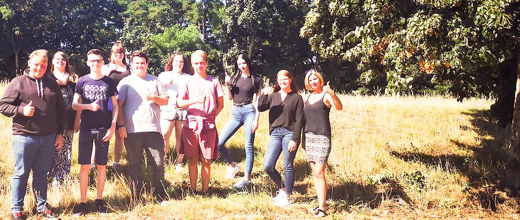 Die Auszubildenden des Jahrgangs 2020 bei einem der Azubitreffen im Sommer