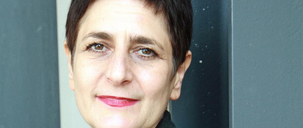 Die Schauspielerin Marjam Azemoun und ihr Kollege Frank Sommer treten bei der szenischen Lesung auf, Foto: Margarete Redl von Peinen