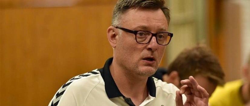 Die Mecklenburger Stiere stellen die Weichen für die sportliche Zukunft: Arkadiusz „Arek“ Błacha wird zur Spielzeit 2022/23 neuer Trainer. Der ehemalige polnische Nationalspieler kommt vom Drittligisten OHV Aurich, wo er zuletzt neun Jahre im Amt war.