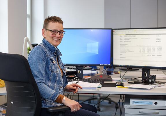 Office-Managerin sucht eine neue versierte Kollegin an ihrer Seite. Ein spannendes Arbeitsumfeld und eine professionelle Einarbeitung wird garantiert.