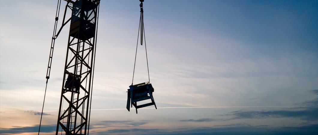 Auf den Baustellen in Schwerin könnten sie bald stillstehen: „Bagger, Kräne, Betonmischer – alle im ‚Ruhemodus‘. Das droht, wenn der Bau in den Streik rutscht“, warnt Jörg Reppin.