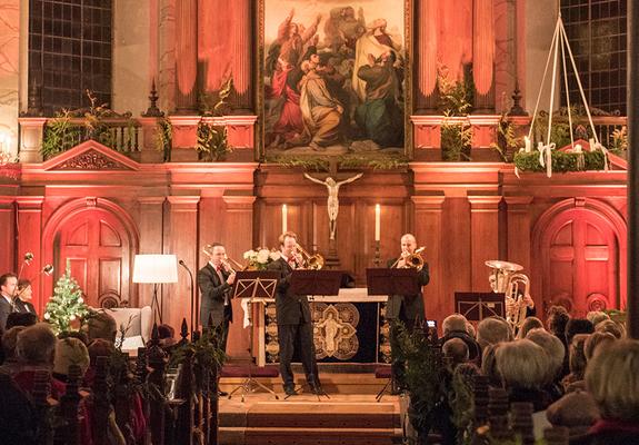 „Musik und Texte zum Advent” mit STOLLE