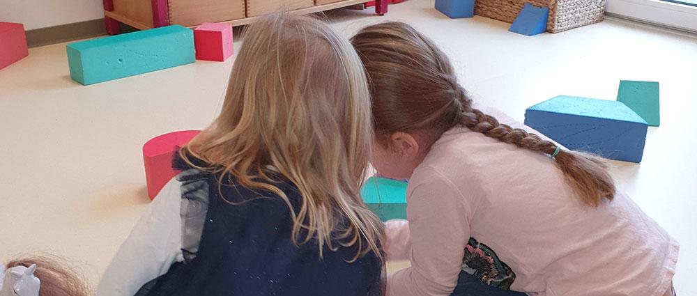 In den schönen hellen Räumen macht das Spielen viel Spaß