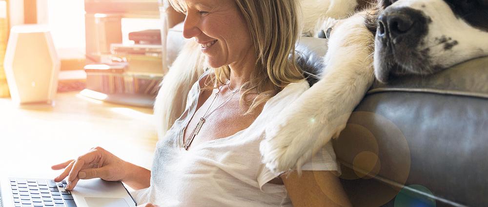 Mit Online-Banking ganz bequem von zu Hause Überweisungen tätigen