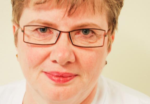 Seit September 2001 können Patienten mit einer weit fortgeschrittenen und nicht heilbaren Erkrankung auf der Palliativstation in den Helios Kliniken Schwerin behandelt werden.
