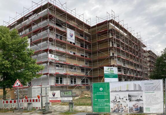 Zeitgemäße Wohnungen zum Wohlfühlen entstehen aktuell im Quartier am Monumentenberg.