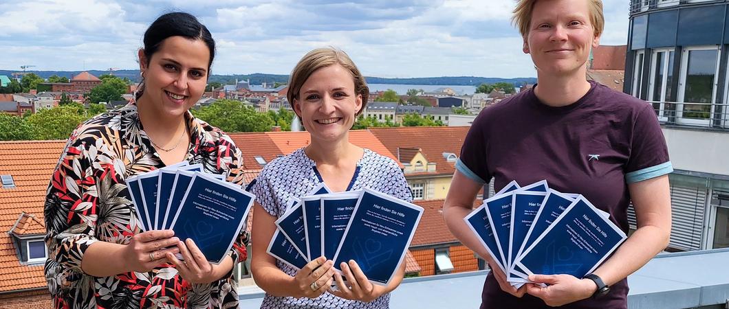 Seit dem 1. Mai 2022 verstärkt Zehra Dönmez das Team der Fachstelle Integration in der Stadtverwaltung. Sie ist die neue Ehrenamtskoordinatorin und berät alle, die an einer ehrenamtlichen Tätigkeit im Bereich Integration Interesse haben.