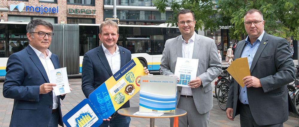 Durch die finanziellen Unterstützungen von Stadt und Land entwickeln die Macher von „Sportstadt Schwerin” kreative Ideen und Aktivitäten. Eine dieser Aktivitäten ist das sogenannte Soli-Ticket.