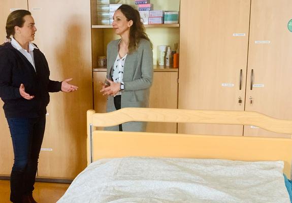 Die Evangelische Pflegeschule Schwerin bildet die Pflegekräfte von morgen aus.