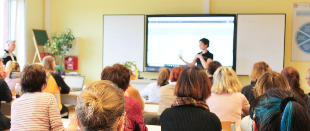 So wie das Eldenburg-Gymnasium in Lübz werden auch Schwerins Schulen bis zum Jahr 2024 mit moderner Technik ausgestattet