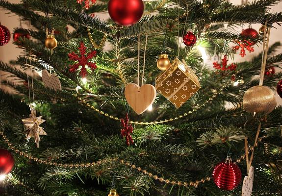 Oh du Fröhliche! Einläutend zur Weihnachtszeit erzählen Mitarbeiter der Schweriner Abfallentsorgungs- und Straßenreinigungsgesellschaft, wie sie die besinnliche Zeit verbringen und was sie sich für die Zukunft wünschen.