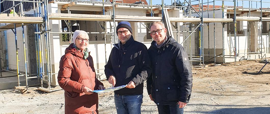 Es entstehen im ersten Bauabschnitt 29 Stadthäuser mit durchdachten Grundrissen, die modernen Wohnansprüchen genügen. Bei den bereits parzellierten Grundstücken können Interessierte Größen zwischen rund 259 und 545 Quadratmetern wählen.