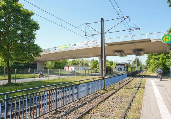 Die Freigabe der Radbrücke zwischen Dwang und Krösnitz war für  Silvio Horn, den Fraktionsvorsitzenden der Unabhängigen Bürger Anlass, über den Neubau der Stadionbrücke zu diskutieren.