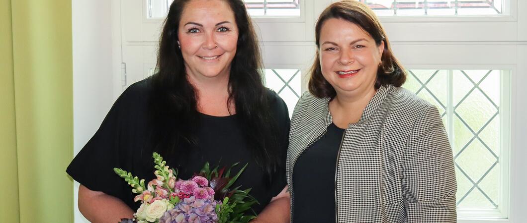 Tina Wiedemann von Helios Schwerin hat sich den dritten Platz bei „Deutschlands beliebteste Pflegeprofis“ gesichert.