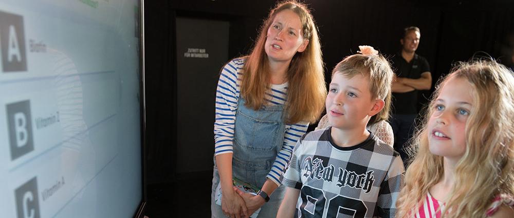 AOK Nordost bringt mit digitalem Lernmaterial moderne Prävention in Grundschulen