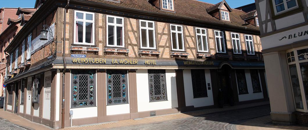 Gastronomie-Schwerin Restaurant-Weinstuben-Woehler-Puschkinstrasse c maxpress haupt
