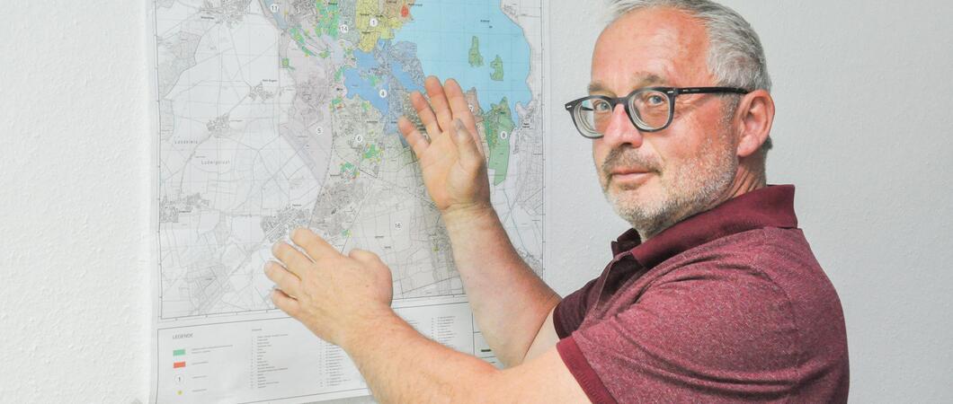 Mehr als 8.000 Kleingärtner in Schwerin nutzen abflusslose Sammelgruben. Diese müssen inzwischen über ein DIBT-Prüfzertifikat verfügen, um alle Vorgaben zur Sicherheit und zum Schutz der Umwelt zu erfüllen.