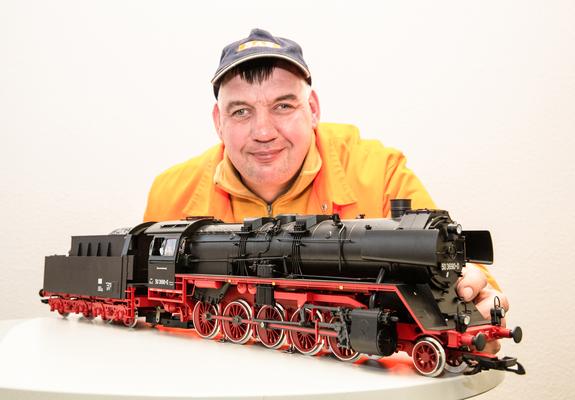 Die Güterzuglokomotive der Baureihe 50 gehört zu Michael Schuberts Lieblingsmodellen