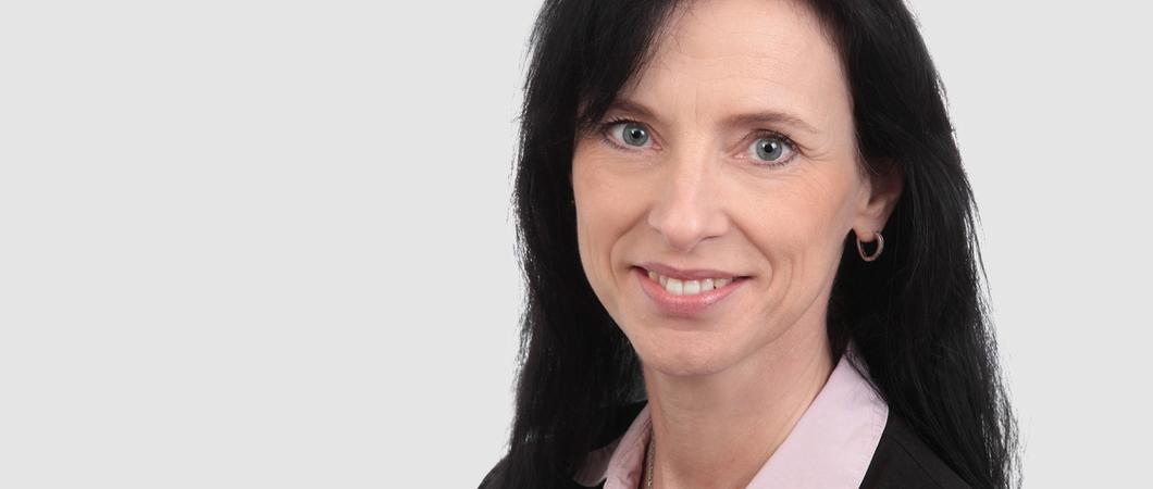 Claudia Kampe ist die Projektbetreuerin von „99 Funken“ bei der Sparkasse Mecklenburg-Schwerin, Foto: Rainer Cordes