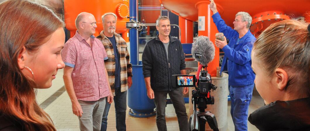 Bis zu 20.000 Kubikmeter Trinkwasser liefert die WAG in Spitzenabnahmezeiten täglich an ihre Kunden. Die hohe Qualität dieses wertvollen Lebensmittels unterliegt regelmäßigen Kontrollen.
