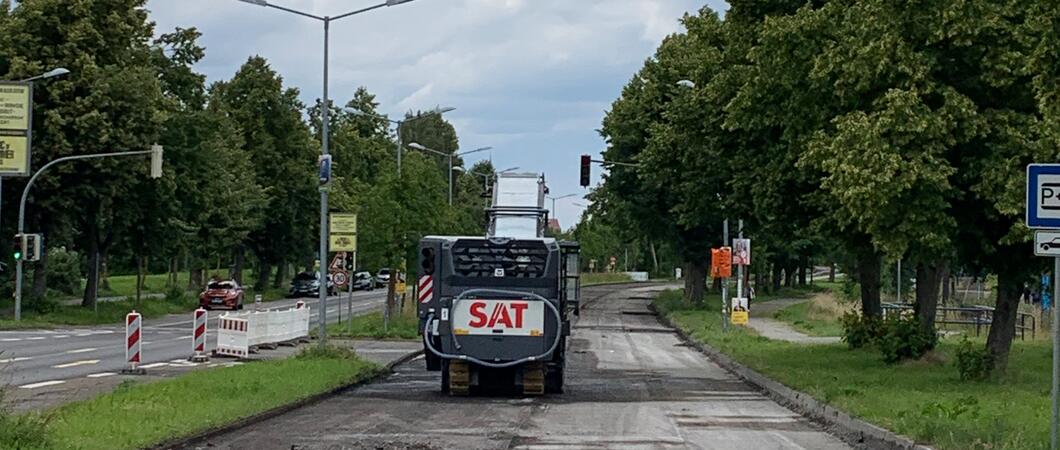 Ab dem 29. Juli der 2. Bauabschnitt. Dieser umfasst die Richtungsfahrbahn stadtauswärts von der Kreuzung Hagenower Straße „Am Püsserkrug“ bis Kreuzung „Brink“. Der Abschnitt wird für die Bauarbeiten voll gesperrt.