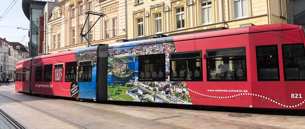 Ein beliebtes Medium, um auf vielfältige Weise die Stadt zu entdecken, ist das Schwerin-Ticket.