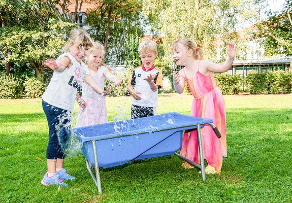 31 Krippen- und 74 Kindergartenkids tollen jeden Tag durch die Kita „Feldstadtmäuse“ in der Demmlerstraße. Unter ihnen sind acht Integrationskinder.