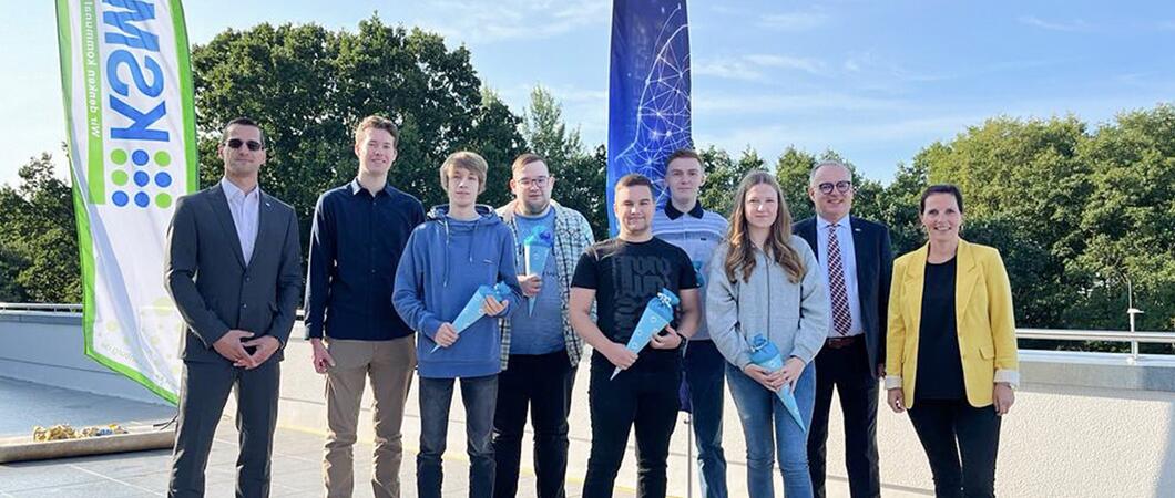 Mit Ausbildungsbeginn in diesem Jahr starten beim Unternehmensverbund SIS|KSM fünf junge Menschen ihren Weg zum Fachinformatiker für Systemintegration, Foto: SIS