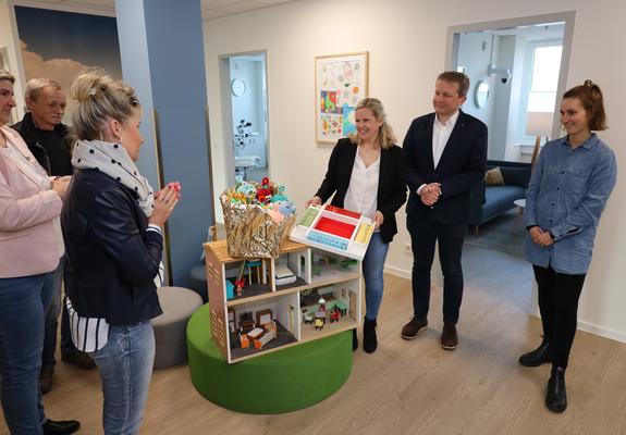 Vor einem Jahr nahm in Schwerin das Childhood-Haus als erstes seiner Art in Mecklenburg-Vorpommern seine Arbeit auf.