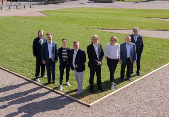 Der Vorverkauf für die neue Spielzeit 2022/2023 am Mecklenburgischen Staatstheater startet am Dienstag, den 16. August 2022. Karten für alle geplanten Vorstellungen und Sinfoniekonzerte der Spielzeit im Großen Haus sowie für Vorstellungen im September für