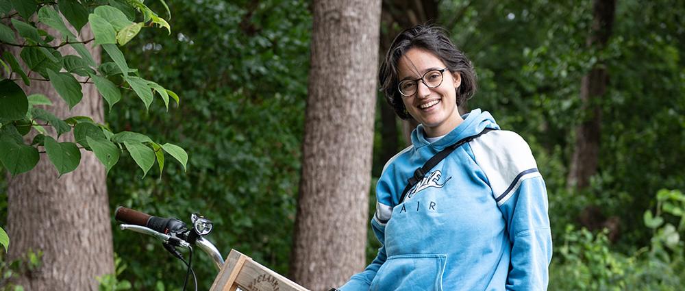 Jasmin El Mesri ist 19 Jahre alt. Äußerlich unterscheidet sie sich kaum von anderen Jugendlichen, doch ihre Schulzeit verlief ganz anders. Mit zehn Jahren wurde bei der Schwerinerin die chronische Darmkrankheit Morbus Crohn diagnostiziert