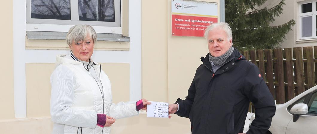 Bei zwei sozialen Einrichtungen der Landeshauptstadt Schwerin gab es kürzlich riesige Geschenke – allerdings ohne besonderen Anlass und ohne Absender.